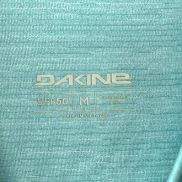 Dakine Sz M Dauntless UPF 50 Loose Fit Short Sleeve Surf Swim Shirt Stretch - Picture 3 of 8